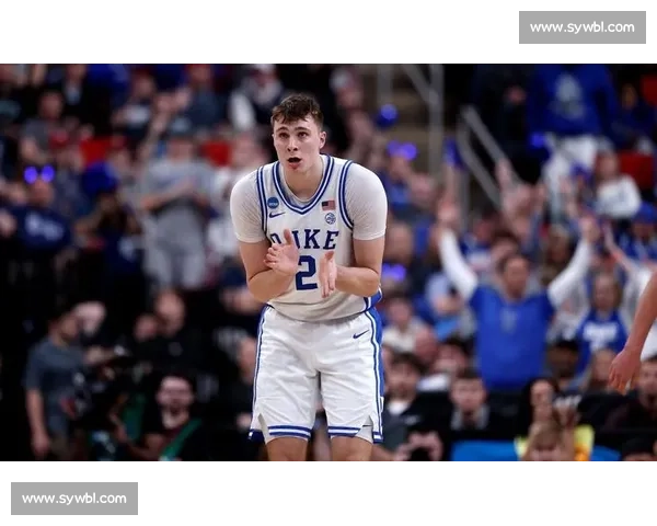 弗拉格满弓隔扣引爆全场!转换进攻成独行侠赢球密码 弗拉格满弓隔扣引爆全场!转换进攻成独行侠赢球密码