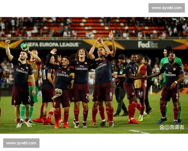 马丁内利点破英超真相:登顶易,守冠难