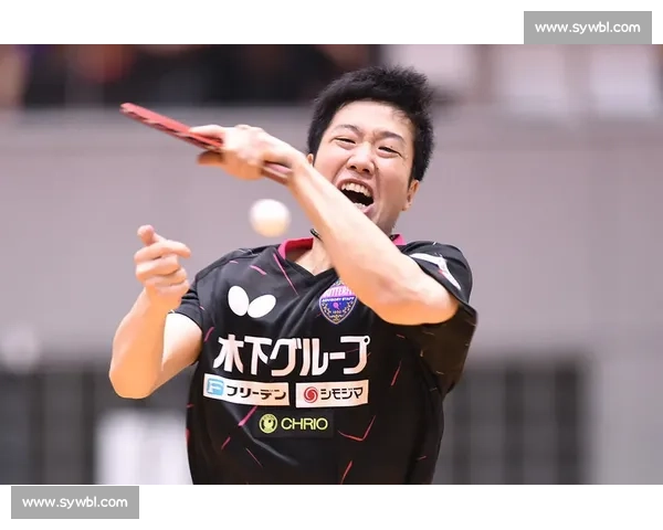 直板破局！邱党 4-2 擒张本夺冠，日本一哥领奖台失魂